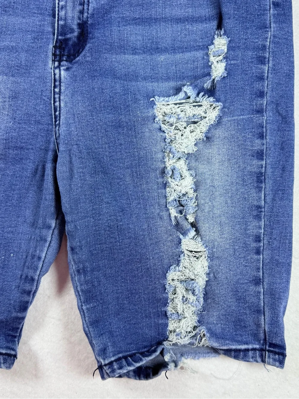 Roma Studio 16 Y2K Distressed Bermuda Jorts Frayed High Rise Denim Shorts